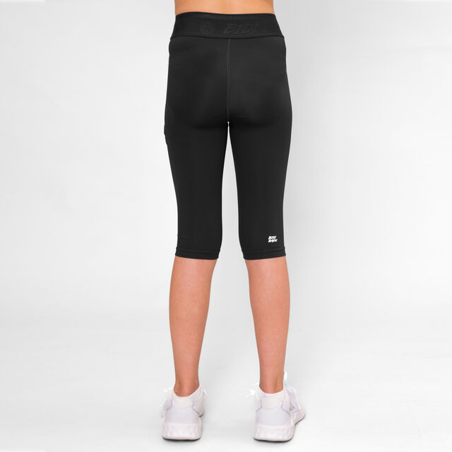 Crew  Capri