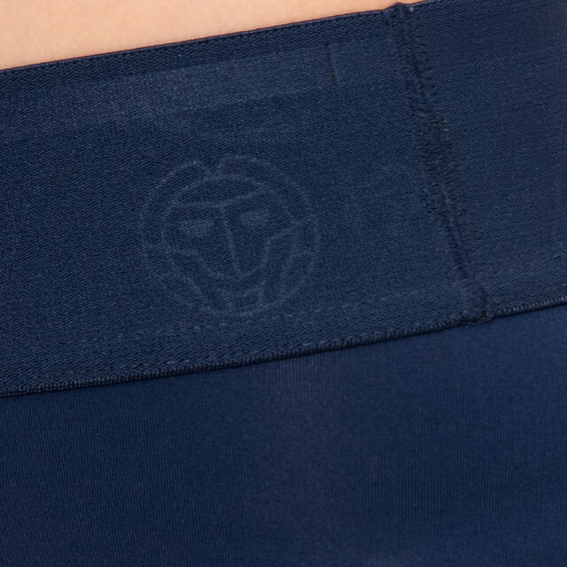 Crew  Capri